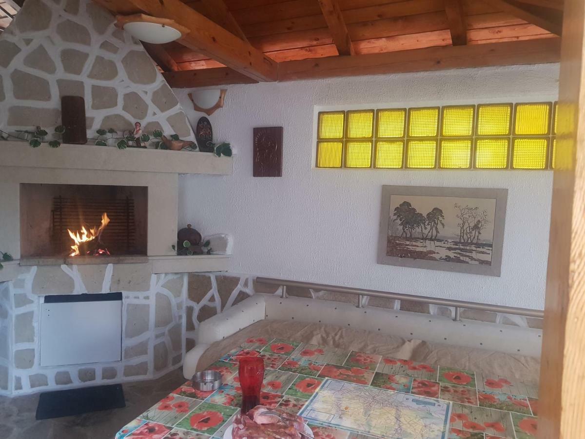 Libera Hostal *